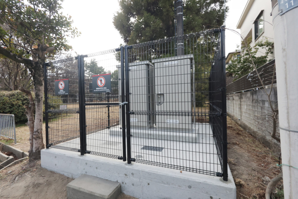 メッシュフェンス設置工事