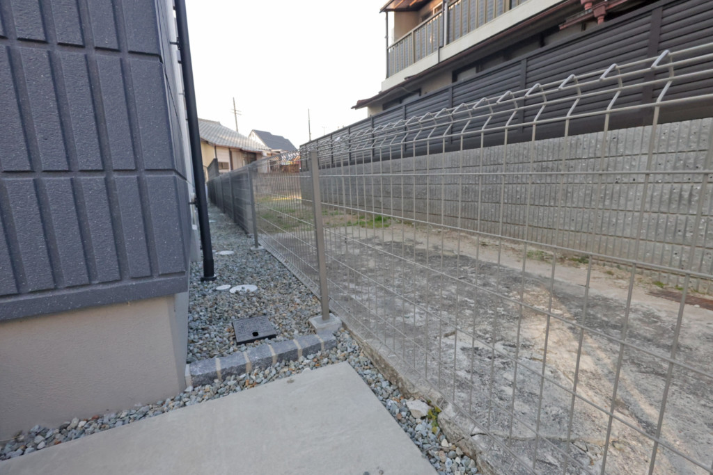 メッシュフェンス設置工事