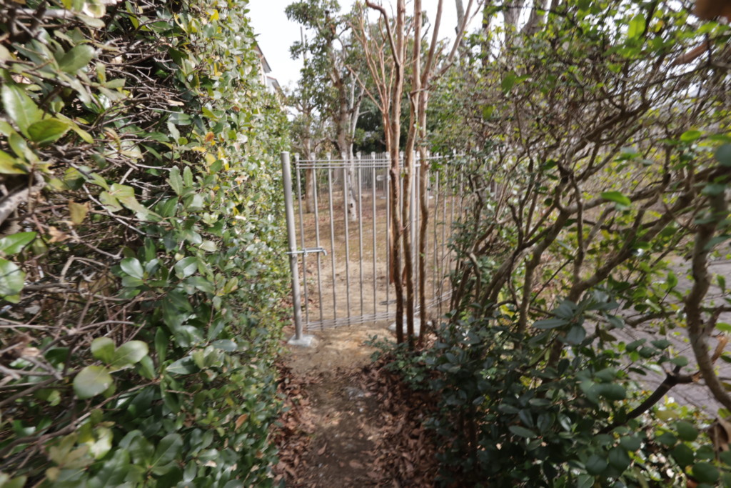 格子フェンス設置工事